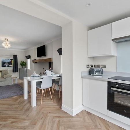 White Cottage Stunning Contemporary 2 Bedroom 2 Ensuite Annex With Hot Tub 普里茅斯 外观 照片