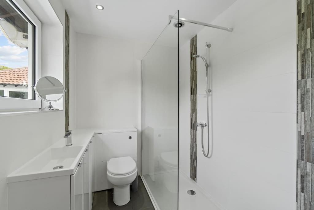White Cottage Stunning Contemporary 2 Bedroom 2 Ensuite Annex With Hot Tub 普里茅斯 外观 照片